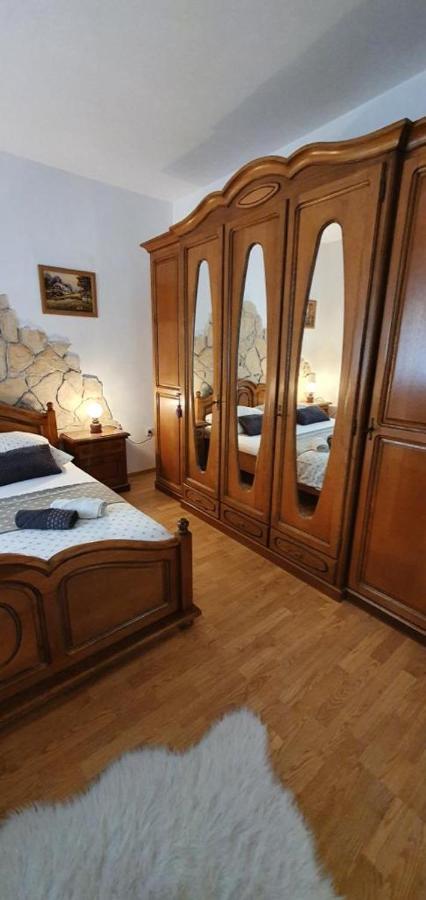 Three Bedroom Apartment Between Trogir And Split Kaštela Exterior foto