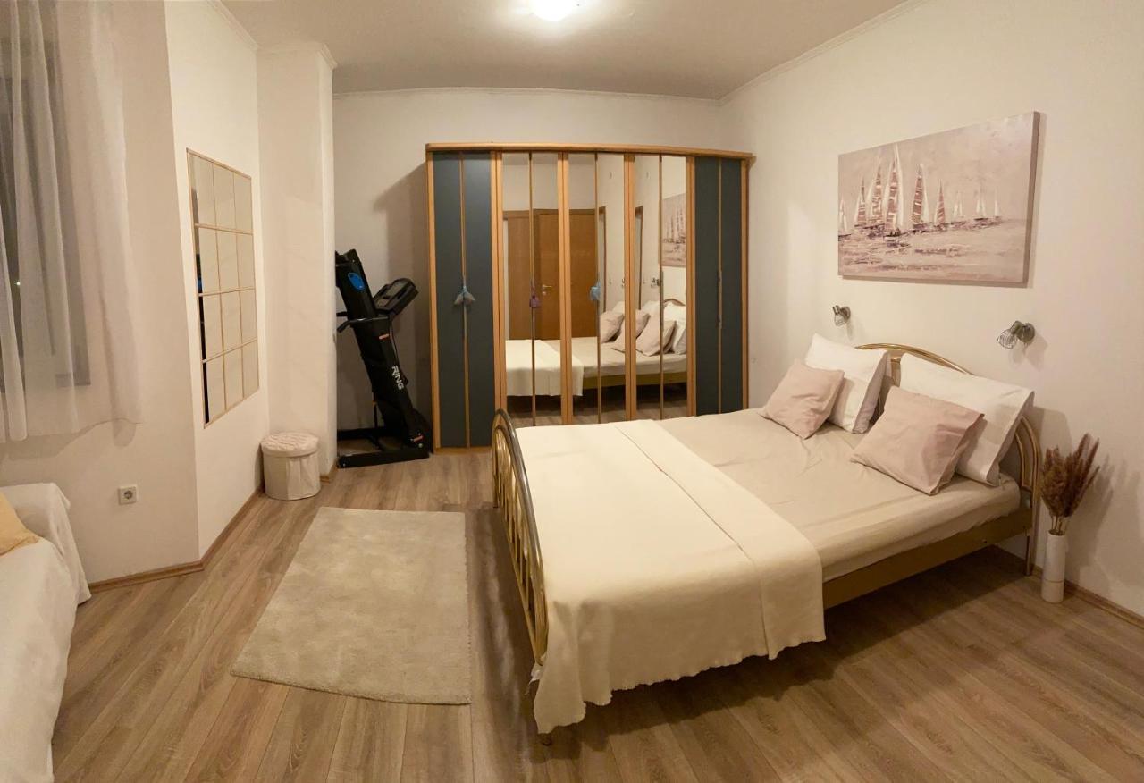Three Bedroom Apartment Between Trogir And Split Kaštela Exterior foto